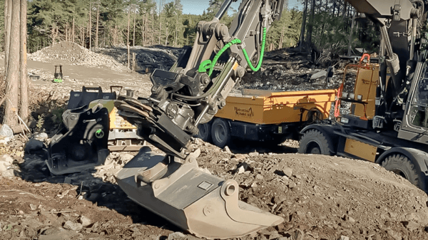 Steelwrist_Powered_work_tools_890x467.png
